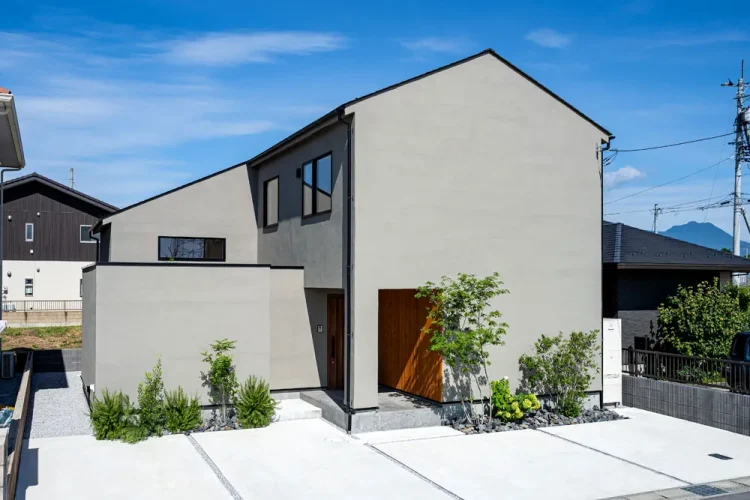 おうみモデル 中庭・外と中がつながる緑のある豊かな暮らし（前橋市元総社町）見学受付中!!