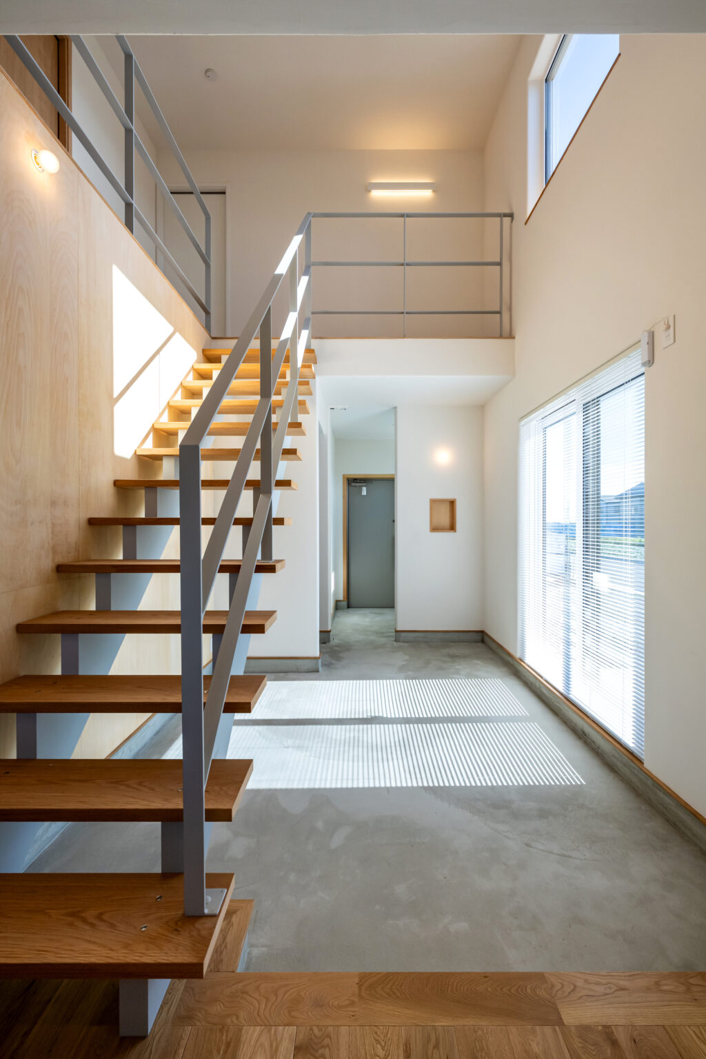 愛猫と暮らす木漏れ日の家