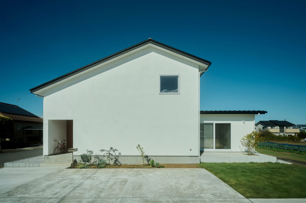 「暮らしを切り取る、借景を愉しむ家」